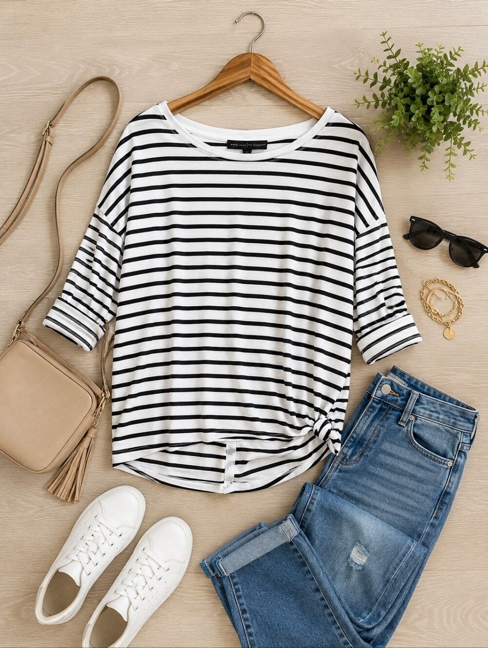 White House Black Market Striped Relaxed Tee Sixe Small Chic Nautical Top
